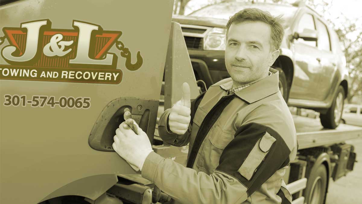 Towing-Truck-Company-Prince-Georges-County-Flatbed-Tow-Truck-Driver