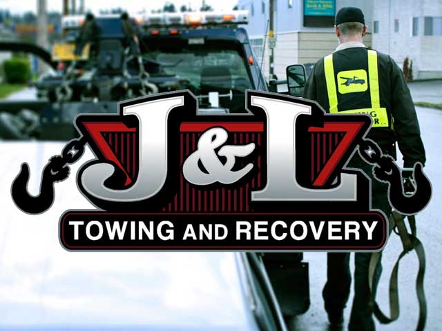 Towing-Truck-Company-Prince-George's-County-Friendly-Tow-Truck-Operator