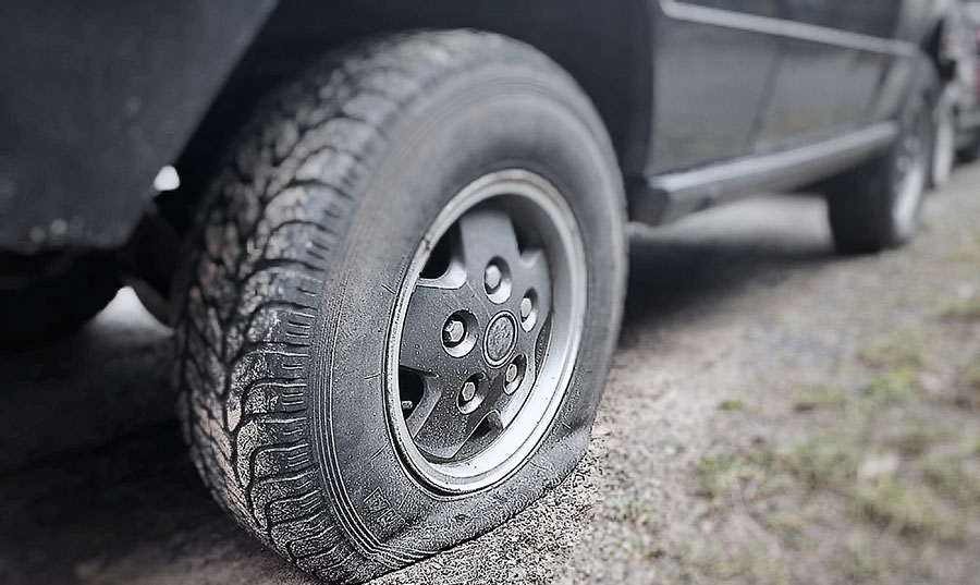 Flat-Tire-Change-J-and-L-Towing Flat-Tire-Change-J-and-L-Towing