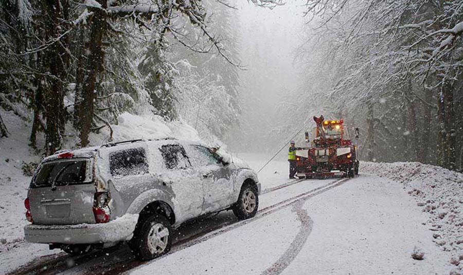 Car Stuck In Snow Upper Marlboro