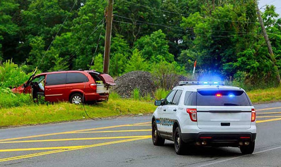 Law-enforcement-on-car-accident-scene-with-J-&-L-Towing-on-the-way-in-Upper-Marlboro Law enforcement at car accident scene with J & L Towing on the way in Upper Marlboro